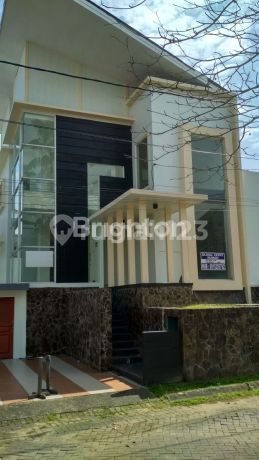 Rumah mewah  murah kawasan perumahan elit villa tamara kota samarinda