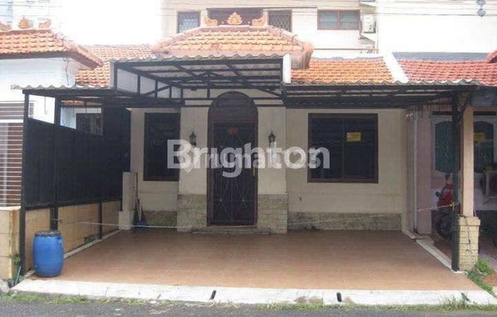Rumah nyaman 2 lantai di Taman Ubud Permai, Lippo Karawaci, Tangerang