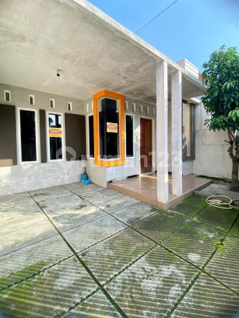 Cheap House for Sale in Riverside Housing Malang