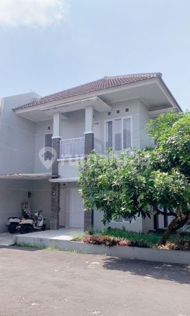 Rumah Bagus Terawat di Cluster Graha Mars Kota Bandung Rumah Bagus Terawat di Cluster Graha Mars Kota Bandung