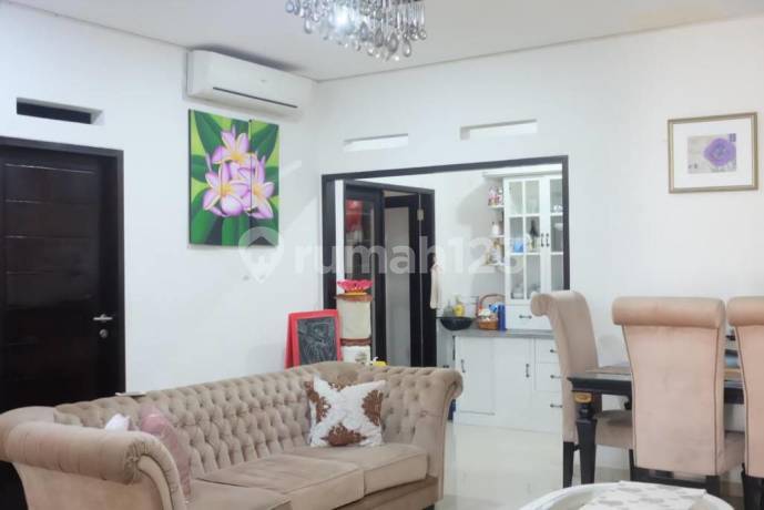 Rumah Modern di Komplek Pelangi Antapani Bandung Rumah Modern di Komplek Pelangi Antapani Bandung