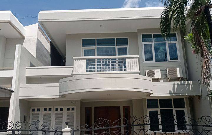 Rumah Bagus 2 Lantai Bumi Permata Indah Semi Furnish