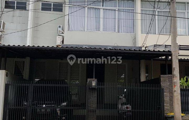 Rumah Bagus Di Cirendeu Permai Raya Dekat Mrt Lebak Bulus Shm