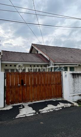 Rumah Hitung Tanah di Komplek Migas Binus Palmerah Jakarta Barat