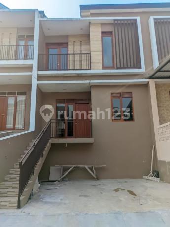 Dijual Rumah 2,5 Lantai Di Kota Bali Padalarang Dijual Rumah 2,5 Lantai Di Kota Bali Padalarang