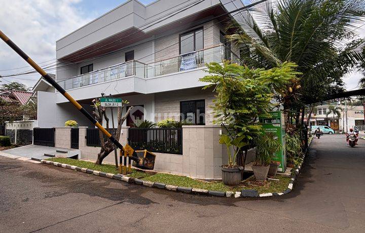 Rumah Luas Strategis Hoek Taman Bintaro Jaya 9