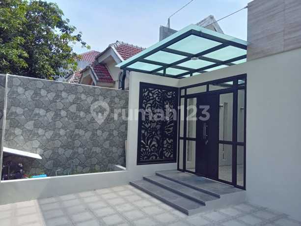 Rumah Bagus SHM Pondok Mutiara 2 Lantai Sidoarjo