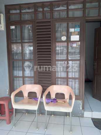 House in Simpay Asih Complex Near SMA N 24, Eligible for Mortgage with SHM. House in Simpay Asih Complex Near SMA N 24, Eligible for Mortgage with SHM.