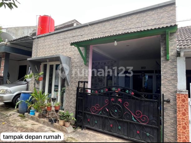 Rumah di Perum Griya Lestari Ngaliyan, Semarang