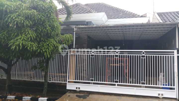 Dijual Rumah Second Sangat Terawat Dekat dengan Akses Tol Lawang Dijual Rumah Second Sangat Terawat Dekat dengan Akses Tol Lawang