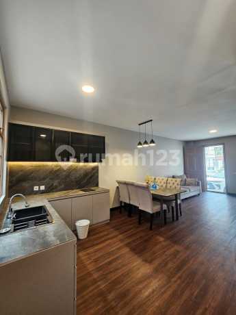 Townhouse Cantik 2 Lantai Full Furnished di Taman Paris Lippo Karawaci Townhouse Cantik 2 Lantai Full Furnished di Taman Paris Lippo Karawaci