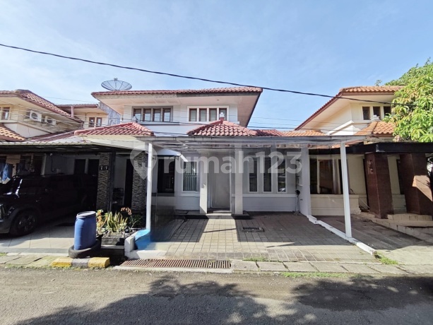 Cool and Comfortable Fully Renovated House in Lippo Karawaci