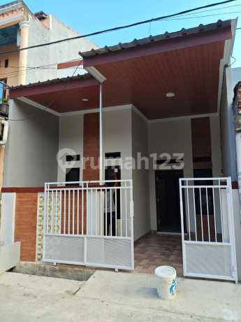 Dijual Rumah luas 6x10m Type 2+1Kt Pondok Ungu Permai