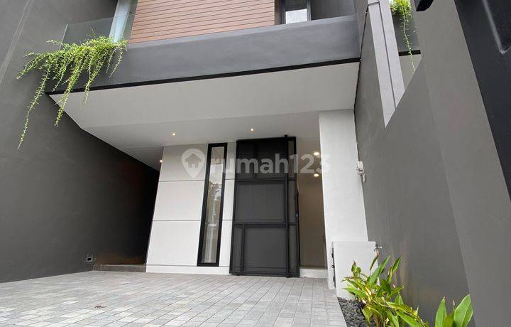 Dijual Rumah 2 Lantai Baru Lokasi Kutisari Indah
