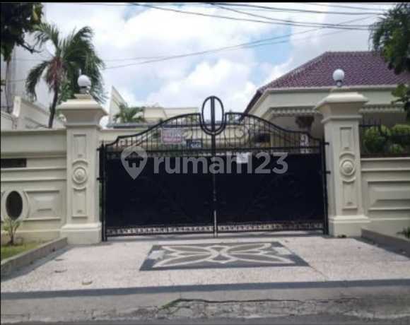 Super Luxury House on Raya Jemur Andayani Jemur Wonosari Wonocolo Surabaya