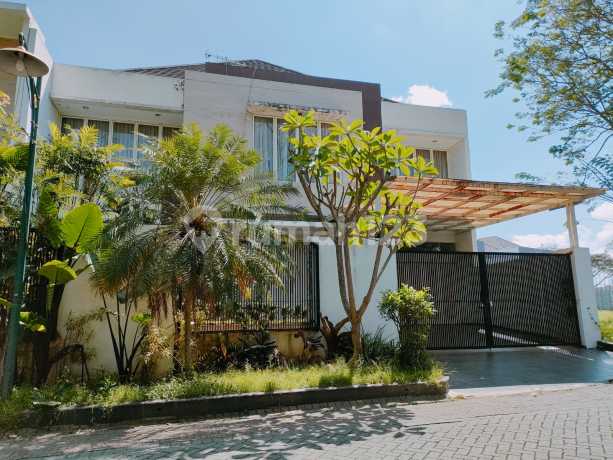 For Sale Via Auction House on Bukit Golf Street, Kelurahan Lakarsantri, Kecamatan Lakarsantri, Surabaya