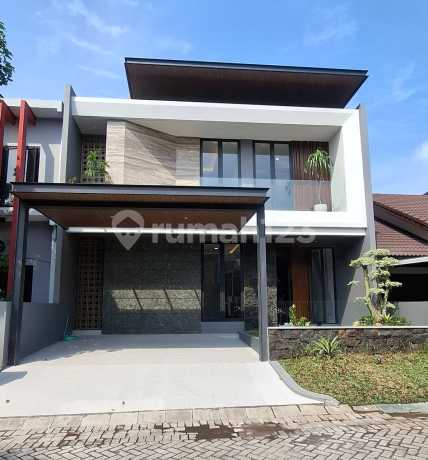 Dijual Rumah Mewah Lokasi Woodland Citraland Surabaya