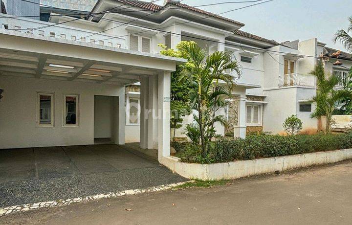 Rumqh 2 Lantai Dalam Kompleks Pejaten Cocok Untuk Hunian Minim Renovasi
