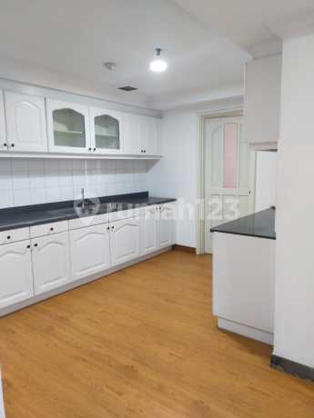 Semi-Furnished 3BR Apartment Semi-Furnished 3BR Apartment