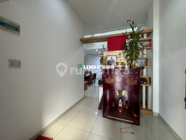 Jual Villa / Rumah Dikomplek Cemara Asri Jalan Salak