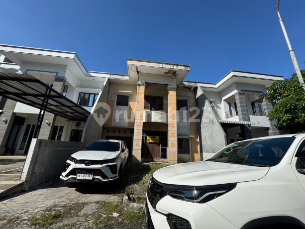 Jual Villa Cemara Asri J. Peony " Unit Limeted "kondisi Kosong , Bisa Renov Sesuai Desain Jual Villa Cemara Asri J. Peony " Unit Limeted "kondisi Kosong , Bisa Renov Sesuai Desain