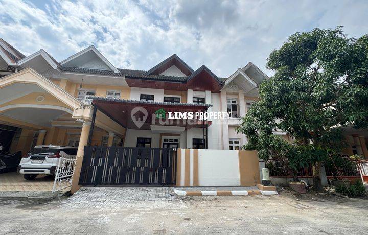 Jual Cepat , Rumah Baru Renovasi Siap Huni Dikomplek Cemara Hijau
