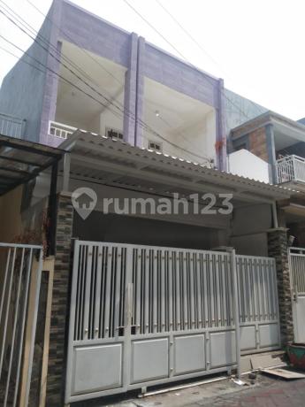 For Sale Ready-to-Occupy Mulyosari Baru 2-Story House For Sale Ready-to-Occupy Mulyosari Baru 2-Story House