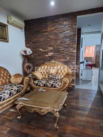 Rumah Minimalis Classic Swimming Pool Indoor Taman Permata Millenium