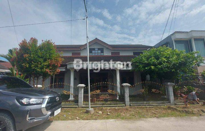 rumah besar di jual jalan Untung Suropati seberang  big mall plaza samarinda perumahan karpotek