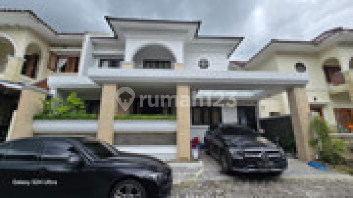 Rumah Mewah Furnish Dalam Perum Tirtasani Gamping Sleman. Rumah Mewah Furnish Dalam Perum Tirtasani Gamping Sleman.