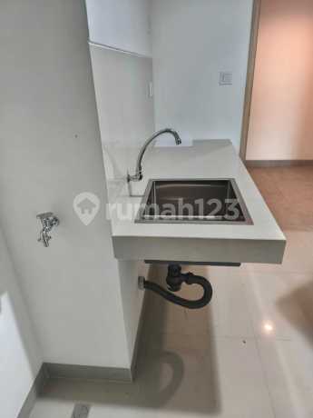 Apartment 1 BR Embarcadero Bintaro Apartment Bagus Unfurnished