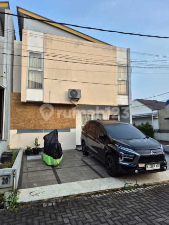 Dijual Rumah Siap Huni Posisi Hoek Minimalis Lokasi di De Sangkanhurip Estate Katapang Bandung