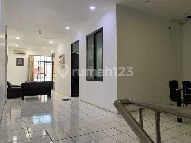 For Quick Sale: 2.5-Story Shop House in Kopo Mas Regency, Bandung, Ready to Use, Strategic Location with Easy Access