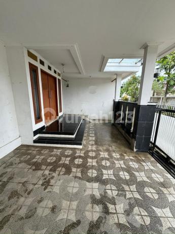 Dijual Rumah Terawat Nyaman Siap Huni Lokasi Strategis di Taman Cibaduyut Indah 2 Bandung Dijual Rumah Terawat Nyaman Siap Huni Lokasi Strategis di Taman Cibaduyut Indah 2 Bandung