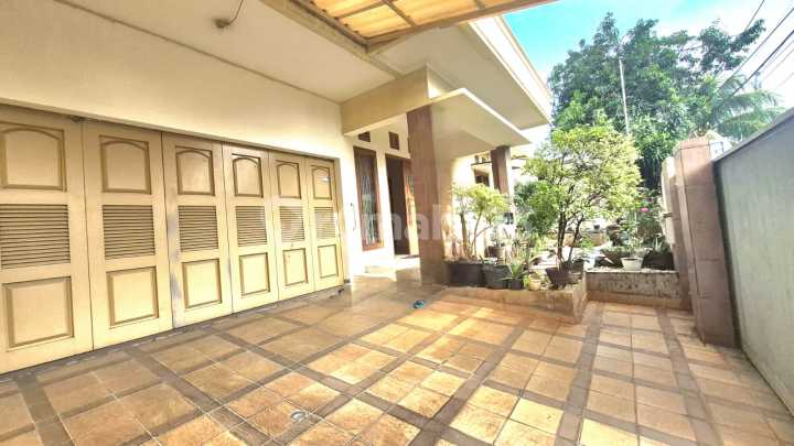 Rumahbagus Turun Harga Turun di Kompleks Sekneg Kebayoran Lama Rumahbagus Turun Harga Turun di Kompleks Sekneg Kebayoran Lama