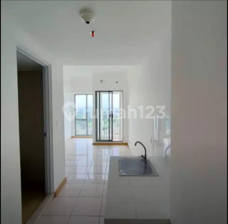 Jual Rugi! Midtown Residence Apartment Gading Serponh Type 2 Br. Seberang Summarecon Mall Serpong! Good Location!