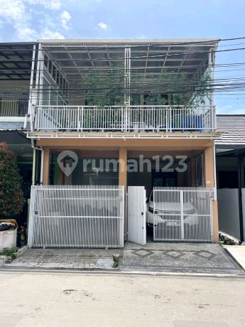 Jual Cepat Rumah Cantik 2 Lantai Setra Dago Antapani Bandung. Butuh Uang Banget !