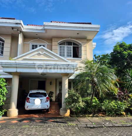 Rumah Nyaman Di Graha Hijau Ciputat, Lt 250m², Lb 200m², 4 Kt, Posisi Hook