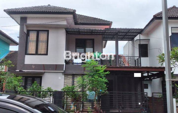 Rumah tingkat di Perumahan Rengganis