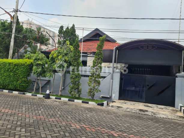 Manyar Kartika Manyar Kartika