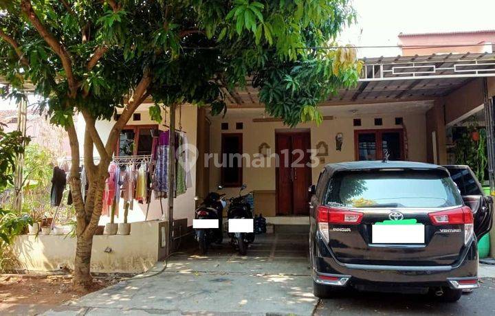 Rumah Bagus Siap Huni Di Taman Lembah Hijau Lippo Cikarang