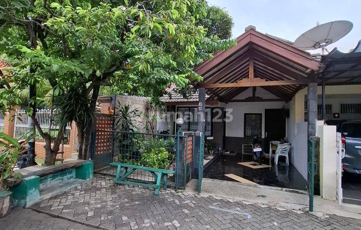 Bintaro Jaya Sektor 4 Rumah SHM di Tangerang Selatan  1.85 M Nego