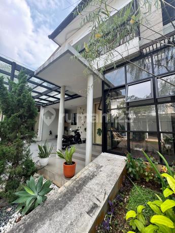 Dijual Rumah Keren 2 Lantai Furnished Serenia Hills Lebak Bulus Jakarta Selatan