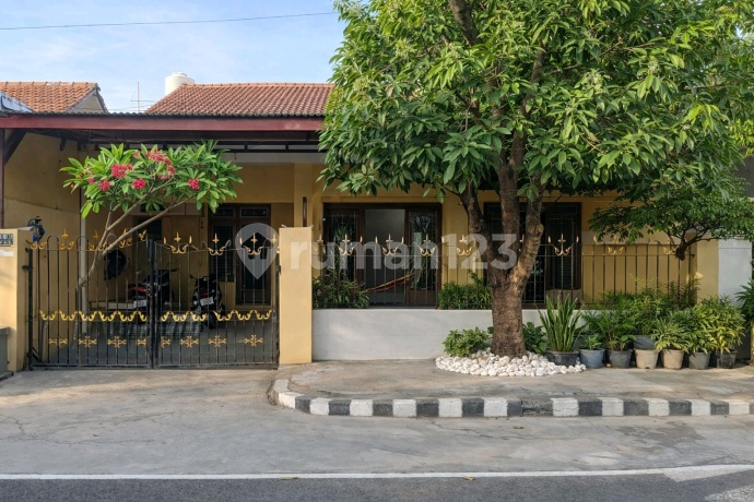 Rungkut Asri Timur 100 Meter ke Jalan Raya Merr Rungkut Asri Timur 100 Meter ke Jalan Raya Merr