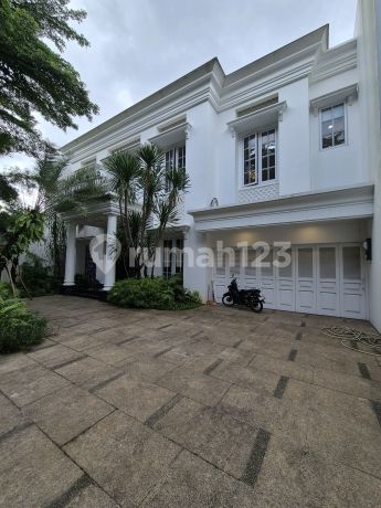 New Premium Luxury 2.5-Story House in a Complex in Pondok Indah
