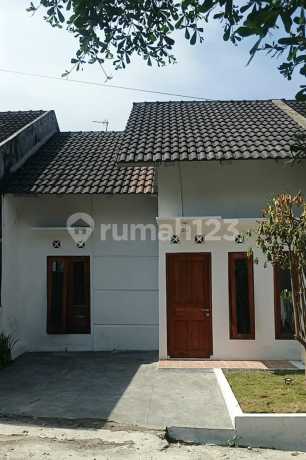 Rumah Tinggal Dlam Perum Griya Kembang Putih - Pajangan Bantul Rumah Tinggal Dlam Perum Griya Kembang Putih - Pajangan Bantul