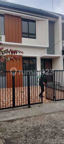 Rumah Baru Modern Minimalis Nyaman di Komplek Sinergi Antapani Rumah Baru Modern Minimalis Nyaman di Komplek Sinergi Antapani