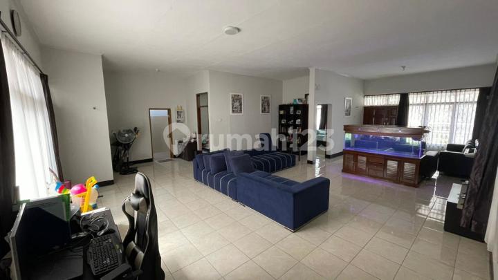 Affordable Luxurious House in Sayap Buah Batu, Jl. Buana Sari, Bandung City