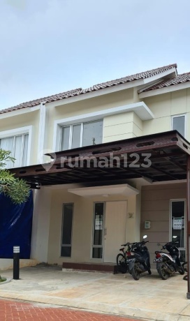 Dijual Rumah Bagus Siap Huni di Carillo Residence