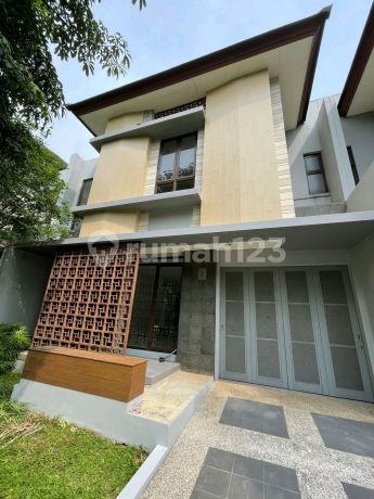Rumah 2 Lantai, Cluster Eminent Bsd